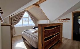 Svansholl Apartments